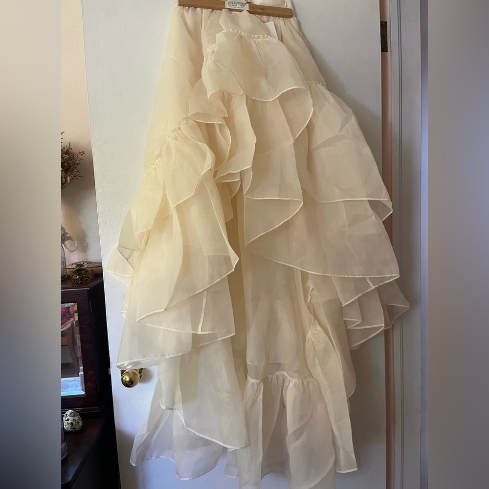 Selkie BNWT Ivory Peony Skirt (corrected style name!)